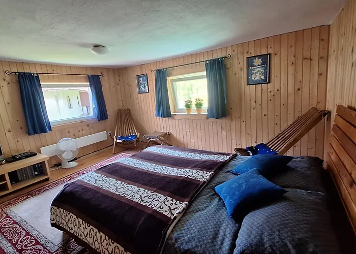 Divine House * Motnik